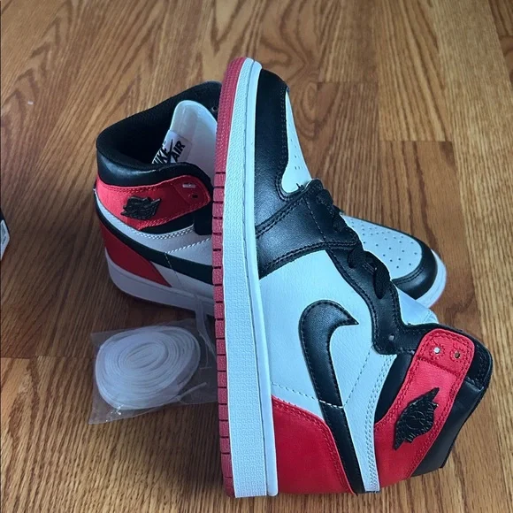Nike High-Top Sneakers - Red, Black, White - Picture 2 of 13